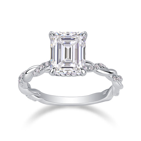 Chasing Light Moissanite Diamond Ring