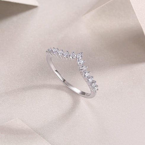 Crown Moissanite Silver Ring – Meaningful Romantic Gift for Her