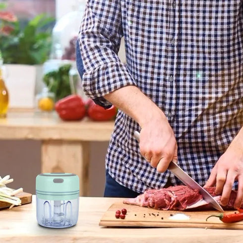 Mini Electric Garlic Chopper (8.45oz) - Cordless