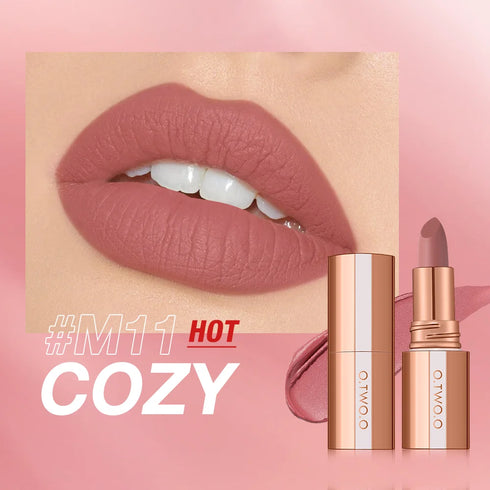Matte Lipstick – Long-Lasting & Smudge-Free