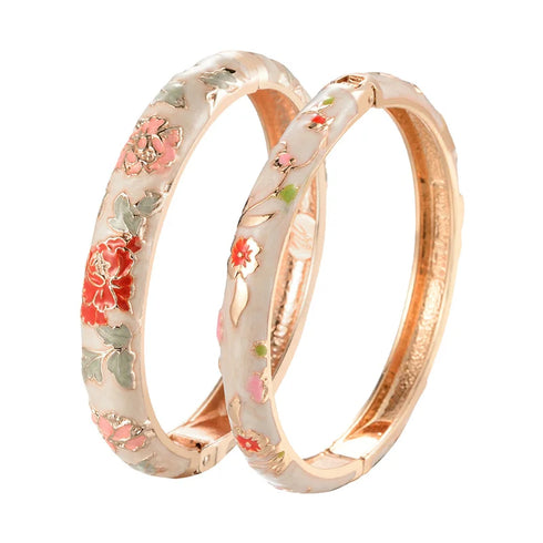 Enameled Flower Bracelet for Women – Elegant Bangle Jewelry