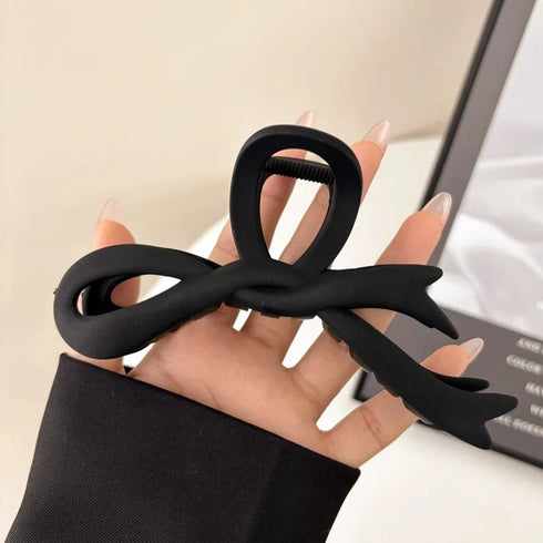 Vintage Matte Bow Hair Claw – Elegant Hair Accessory