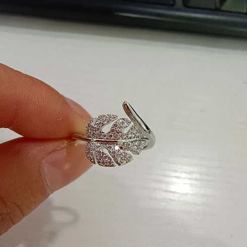 Gold Palm Leaf Ring – Adjustable Stainless Steel Jewelry